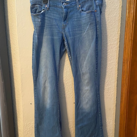 Levi’s Bootcut Jeans - Picture 1 of 3